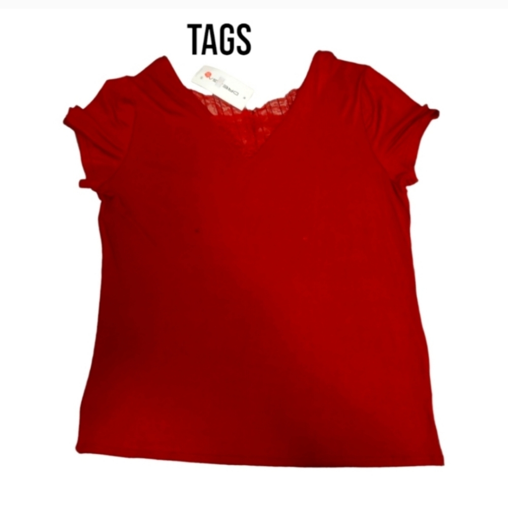 NWT V-Neck Lace Soft Red Blouse 🆕